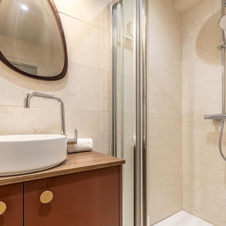 Studio Chic & Spacieux Hyper-Centre Clermont C - Appartement 1 Chambre - 35
