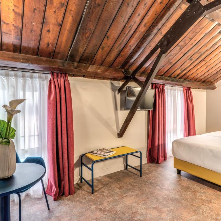 Hotel XX Settembre - Camera Matrimoniale/Doppia con Letti Singoli - 12
