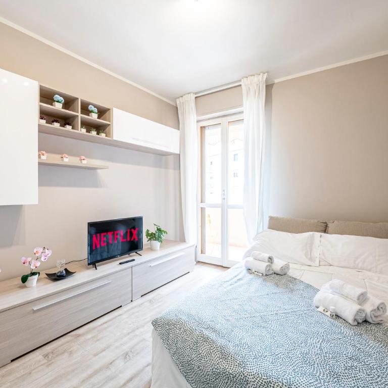 Homiday- Light Flat - Free Parking - One-Bedroom Apartment - 16