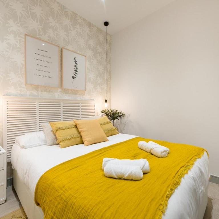 Stylish Renewed 3min to Gran Via-2B2BT - Apartment - 10