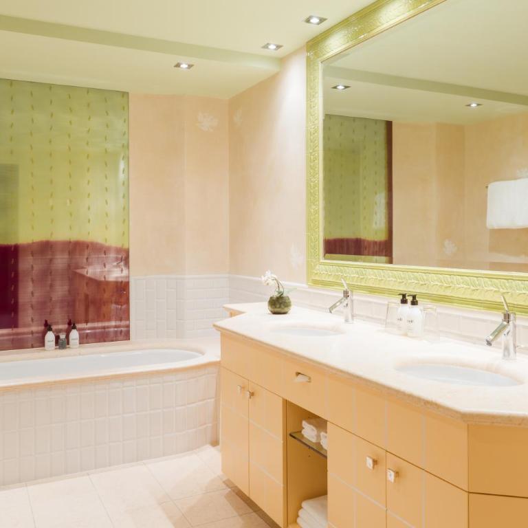 Carlton Hotel St Moritz - The Leading Hotels of the World - Grand Suite mit Seeblick - 7