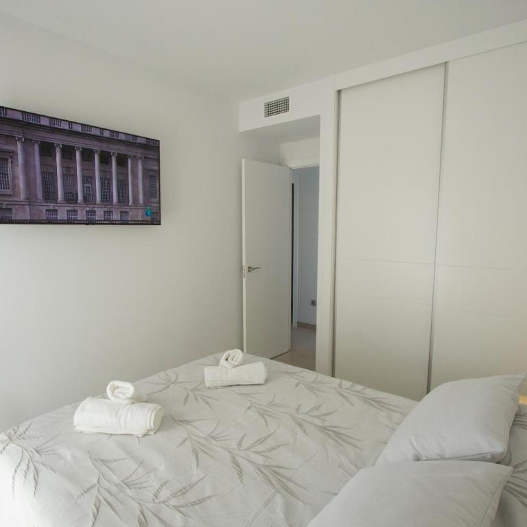 SUNSET CLIFFS 10 poniente BEACH BENIDORM VISTAS AL MAR - Three-Bedroom Apartment with Sea View - 10