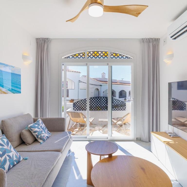 Residencial Verano Azul 21 MENYBER - Apartamento de 2 dormitorios con vistas a la piscina - 15