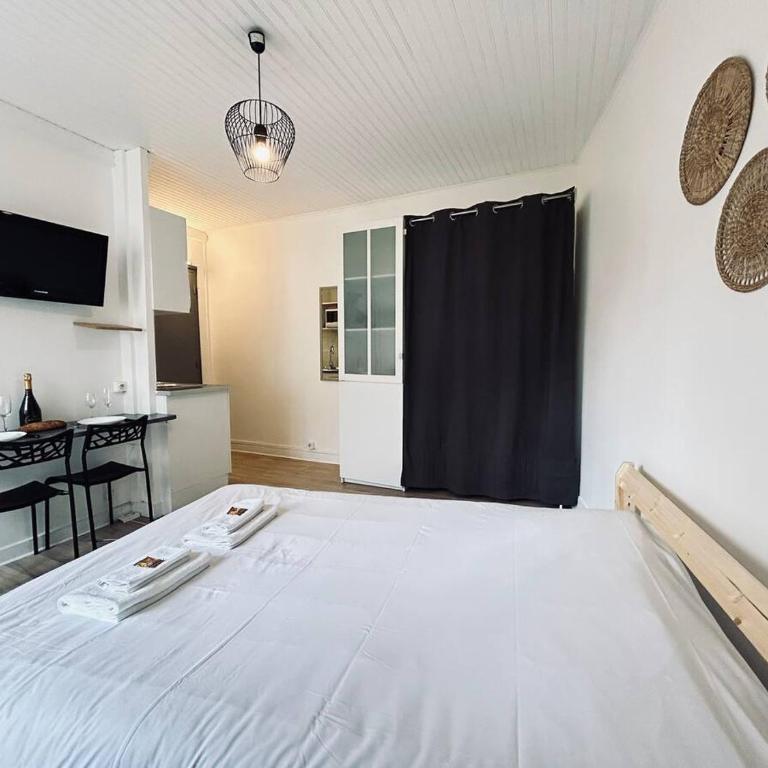 Le cernay, Studio cosy proche centre-ville - Apartamento de 1 dormitorio - 2