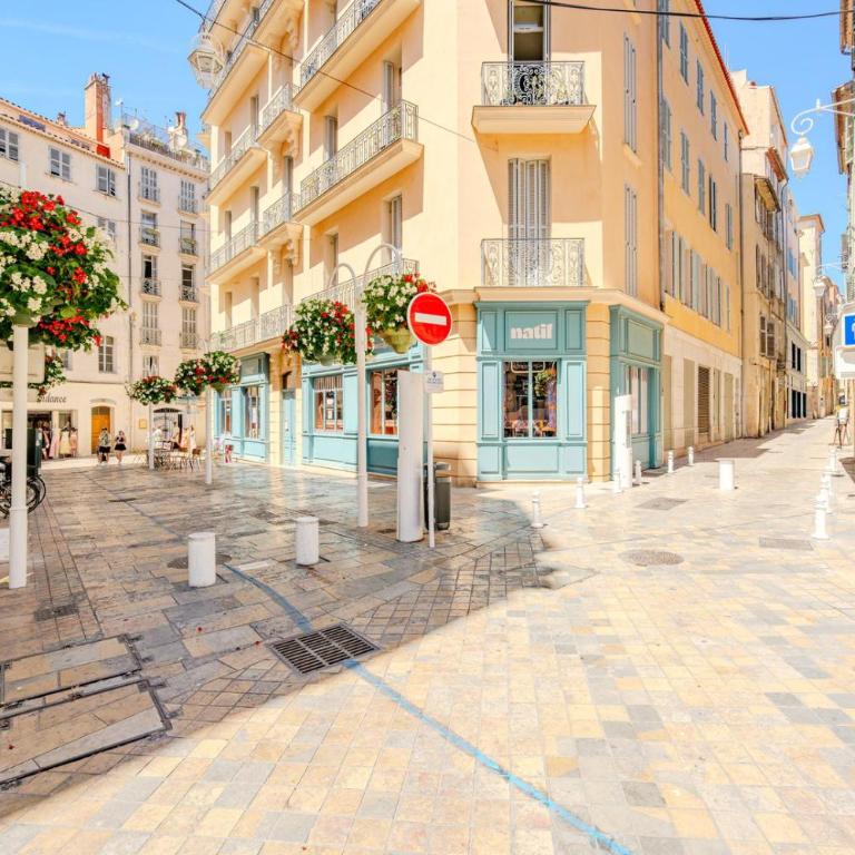 Le Chineur – Studio de caractère, 5 min du Port - Apartment - 17
