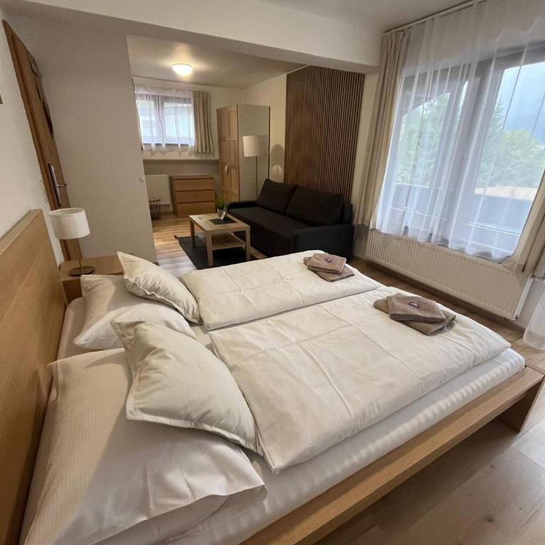 Alpenpension Haslinger - Doppelzimmer mit Balkon (3 Erwachsene) - 3
