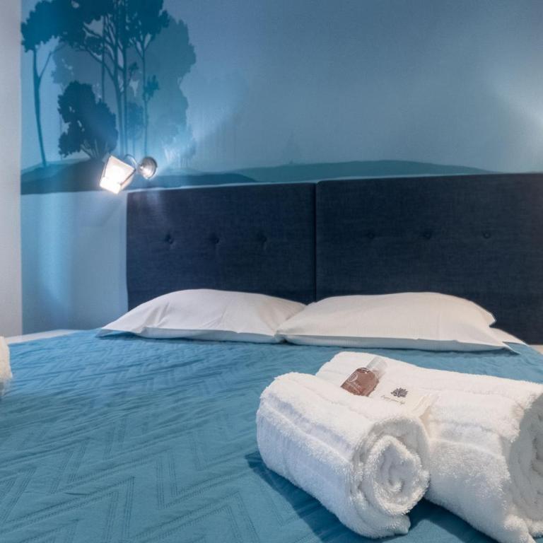 SUITE CRISTINA - One-Bedroom Apartment - 2