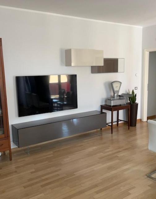 Luxuary flat SACRO CUORE - Appartamento con 2 Camere da Letto e Terrazza - 1