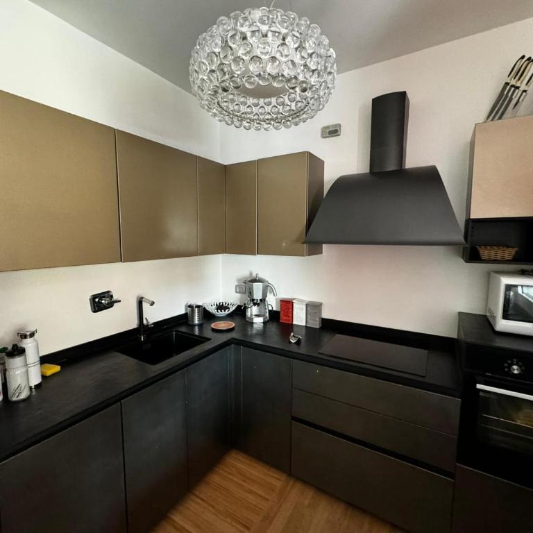 Luxuary flat SACRO CUORE - Appartamento con 2 Camere da Letto e Terrazza - 4