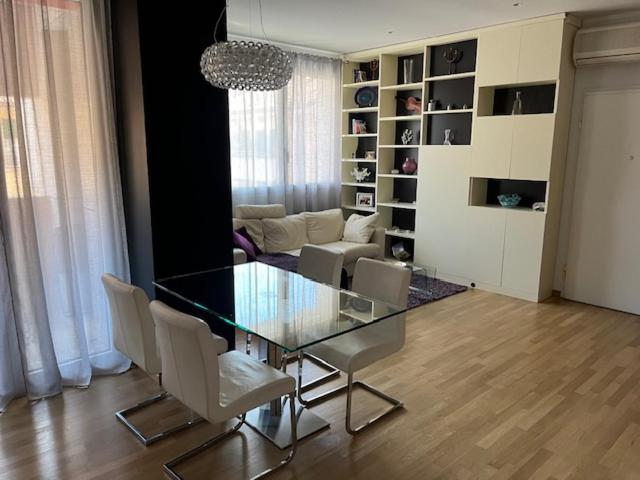 Luxuary flat SACRO CUORE - Appartamento con 2 Camere da Letto e Terrazza - 8