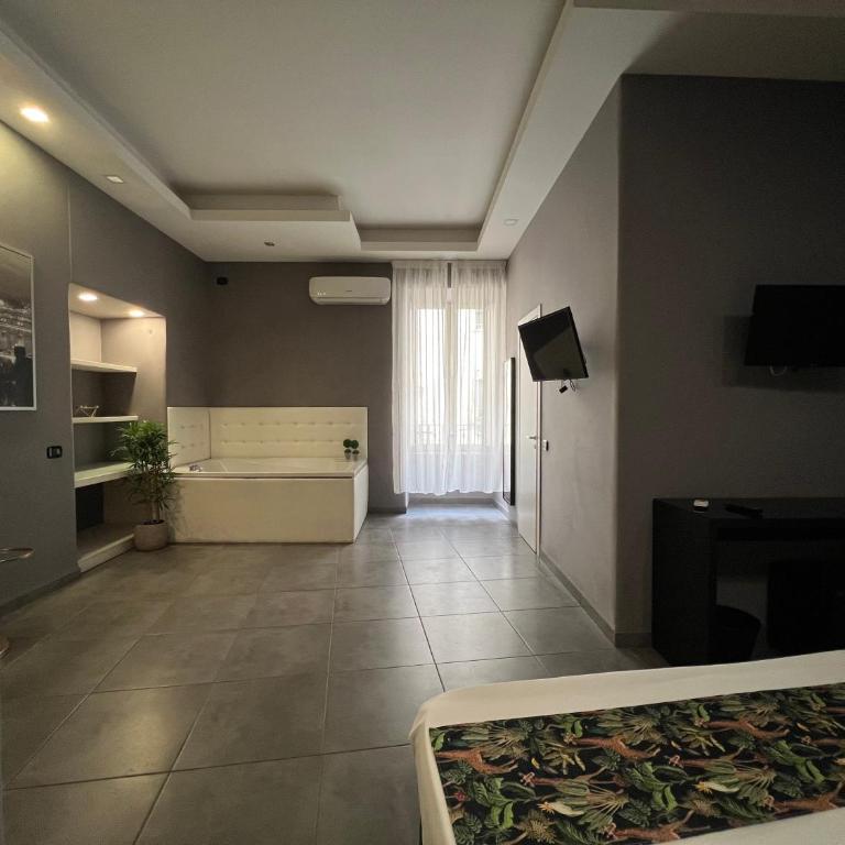 Nereides Guest House - Camera Familiare con Vasca - 1