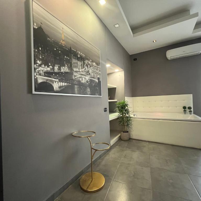 Nereides Guest House - Camera Familiare con Vasca - 8