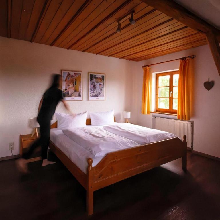 Ferienhof Sinz im Allgäu - Apartment mit 2 Schlafzimmern und Bergblick - 12