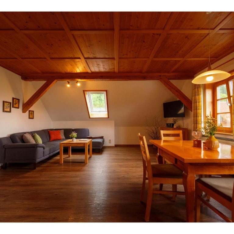 Ferienhof Sinz im Allgäu - Apartment mit 2 Schlafzimmern und Bergblick - 10