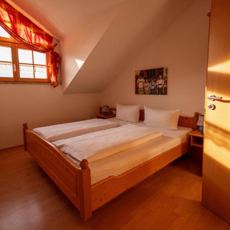 Ferienhof Sinz im Allgäu - Apartment mit 2 Schlafzimmern und Balkon - 2