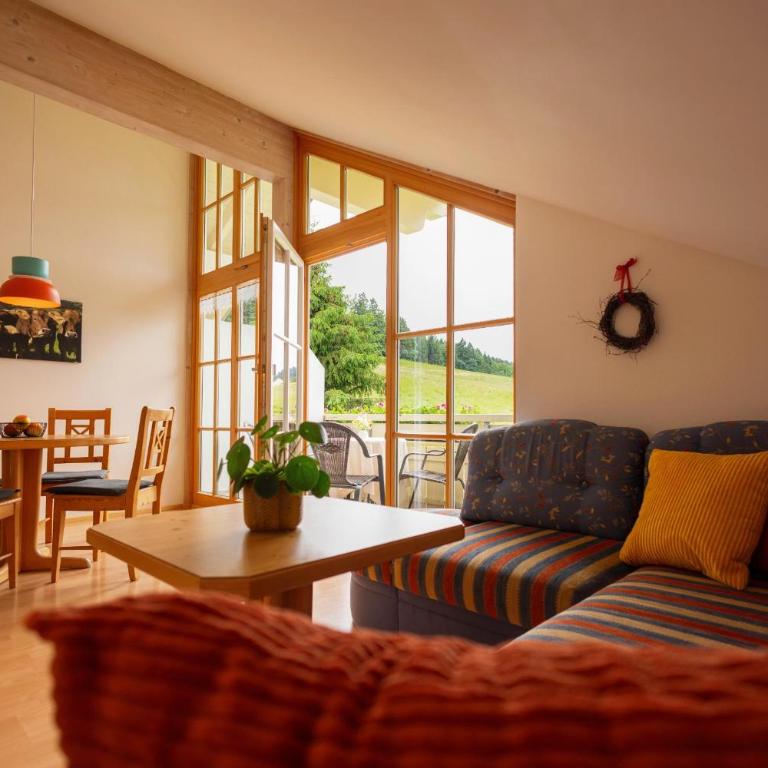 Ferienhof Sinz im Allgäu - Apartment mit 2 Schlafzimmern und Balkon - 3