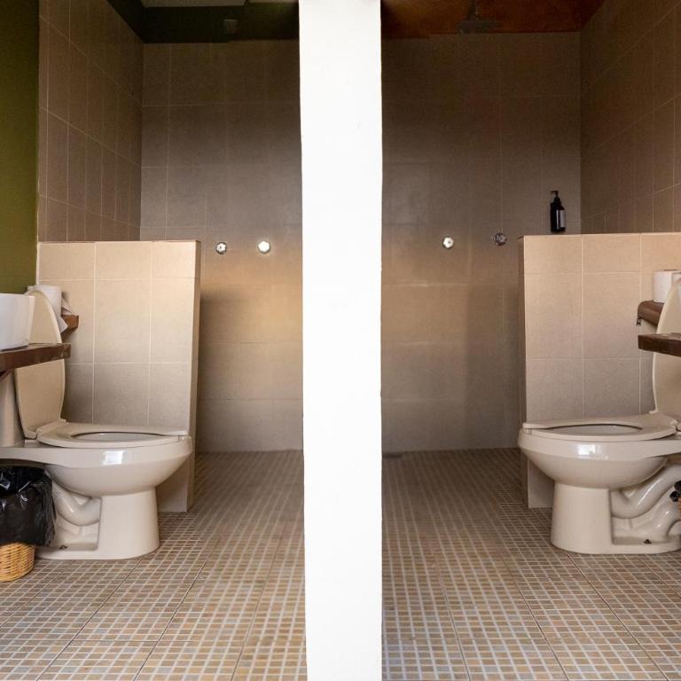 Madre Tierra Hostal - Cama en habitación compartida mixta de 6 camas - 17