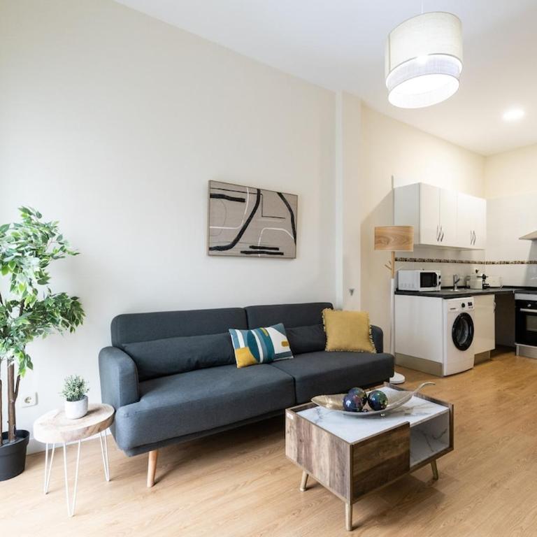 Sarria 24 Bajo by JD Apartment Management - Two-Bedroom Apartment - 4