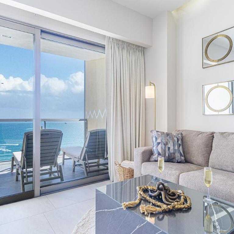 Luxury Studio with King Bed Oceanview Terrace at Sonoran Star Resort - Apartamento con vistas al mar - 18