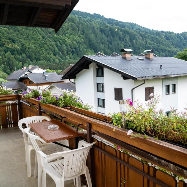 Haus Kärnten - Vierbettzimmer mit Balkon - 5