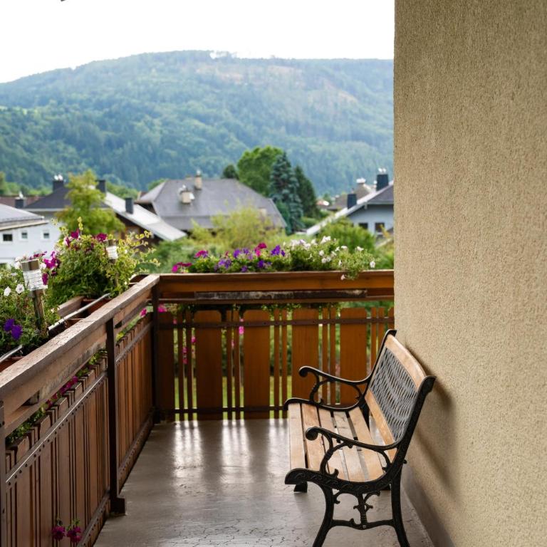 Haus Kärnten - Vierbettzimmer mit Balkon - 3