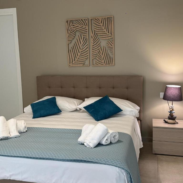 Dimora dei Vespri 1 - Double Room with Balcony - 2