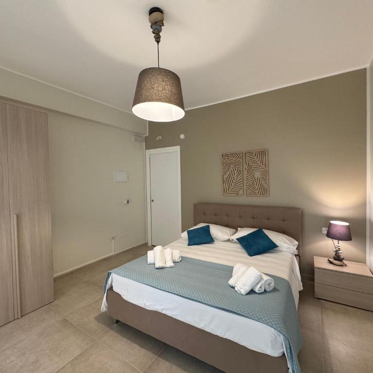 Dimora dei Vespri 1 - Double Room with Balcony - 3
