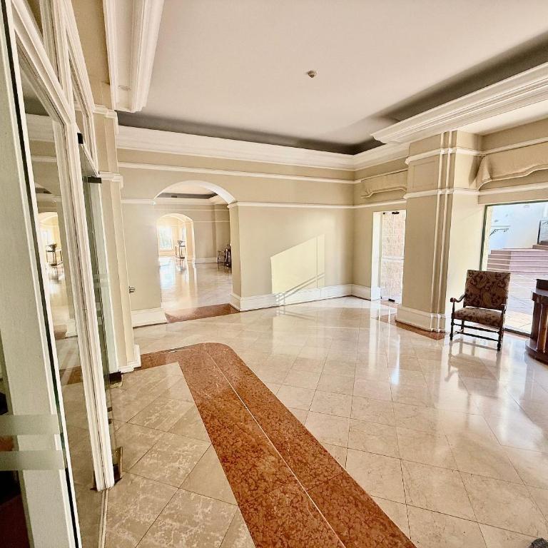 Spacious apartment facing the beach and San Martin - Apartment - 34