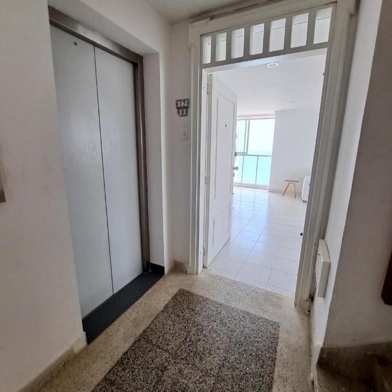 Large and beautiful Oceanfront Penthouse - Three-Bedroom Apartment - 3