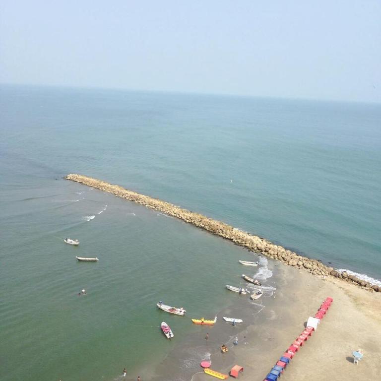Large and beautiful Oceanfront Penthouse - Three-Bedroom Apartment - 20