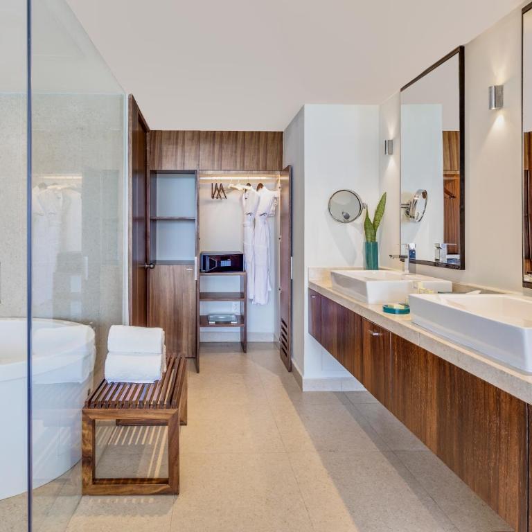 Fiesta Americana Condesa Cancun - All Inclusive - Serenity Ocean Front Suite, 1 King - 3