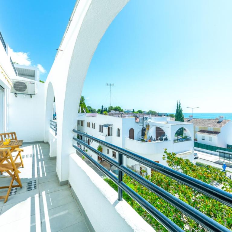 Apartamentos El Centro Casa Azahar - Three-Bedroom Apartment - 1