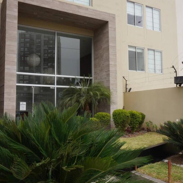 Cozy 2BR, Prime Barranco, 7th Flr - Two-Bedroom Apartment - 25