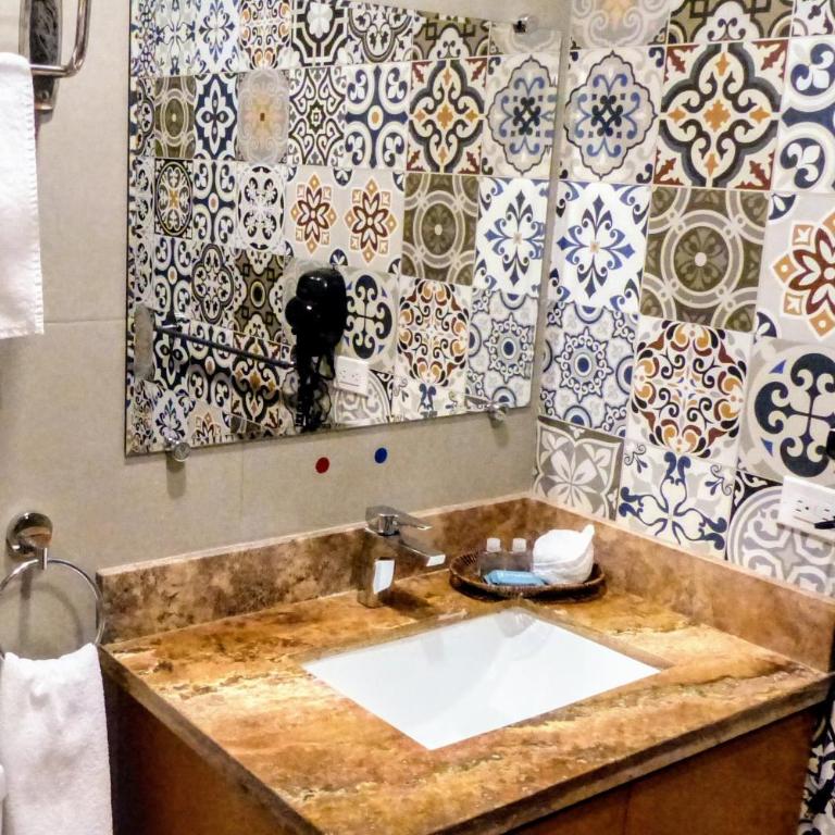 Hotel Hacienda Bugambilias La Paz - Habitación Doble Deluxe con balcón - 1 o 2 camas - 7