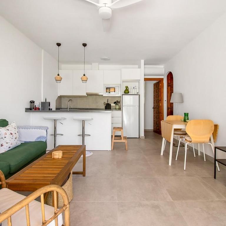 Cozy 2BR Flat with Terrace & Pool - Apartamento de 2 dormitorios - 13