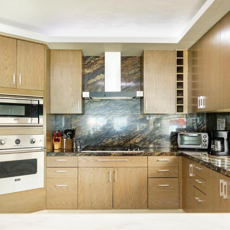 Villa RosMar Luxury Beachfront House - Villa - 13