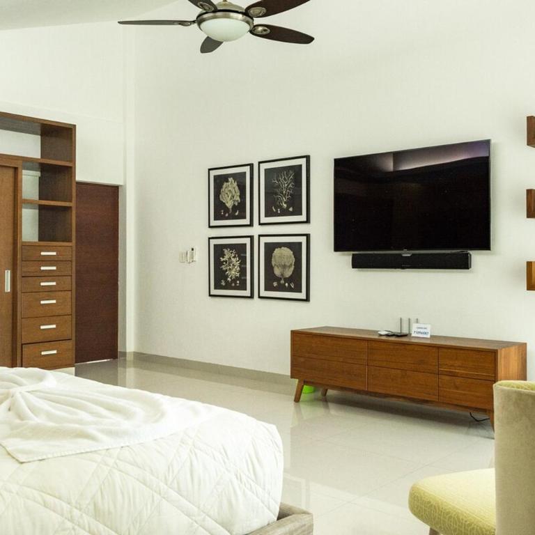 Villa RosMar Luxury Beachfront House - Villa - 29