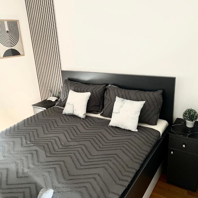 Jacuzzi Apartman Mostar - Two-Bedroom Apartment - 3