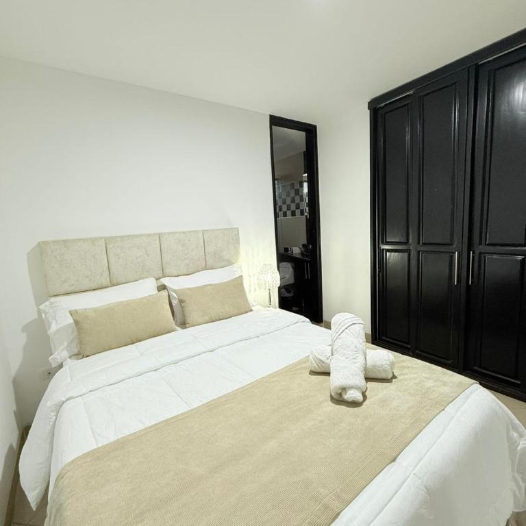 APARTAMENTO EN LAURELES, Ambiente familiar - Two-Bedroom Apartment with Balcony - 4