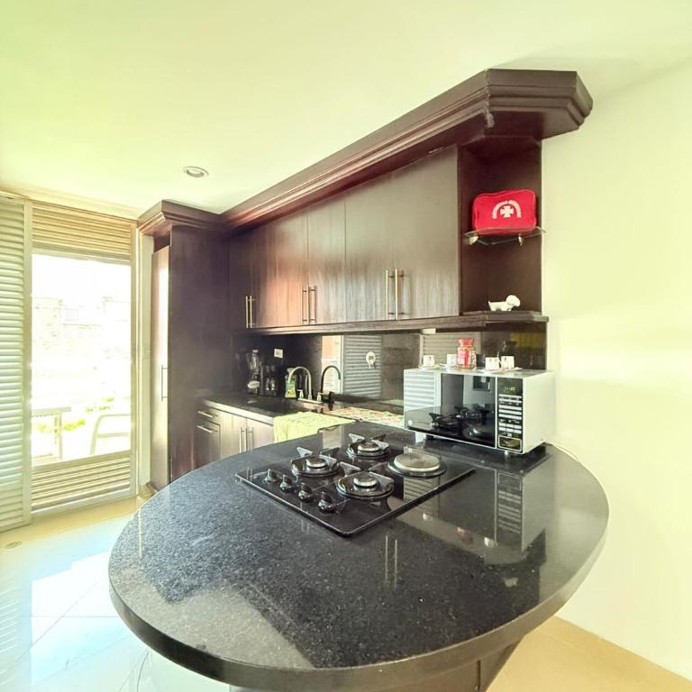 APARTAMENTO EN LAURELES, Ambiente familiar - Two-Bedroom Apartment with Balcony - 13