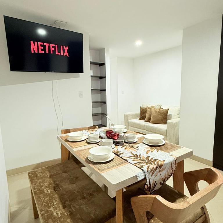 APARTAMENTO EN LAURELES, Ambiente familiar - Two-Bedroom Apartment with Balcony - 8