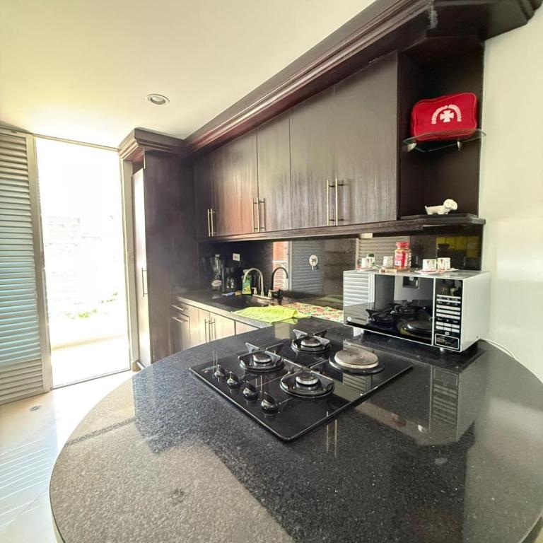 APARTAMENTO EN LAURELES, Ambiente familiar - Two-Bedroom Apartment with Balcony - 21