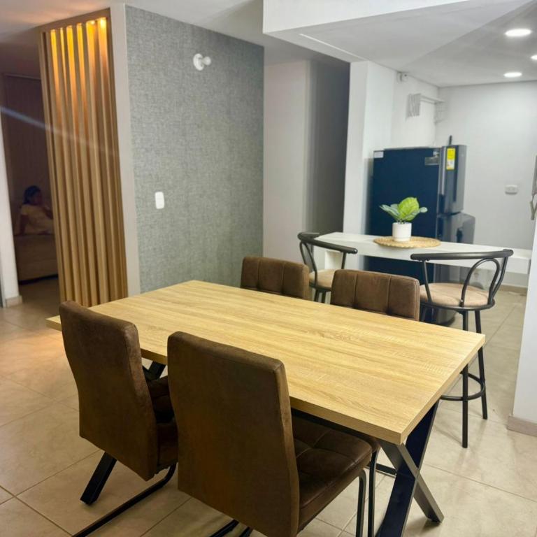 Le Parc 40 - Vista, Estilo y Ubicación - Two-Bedroom Apartment with Balcony - 1