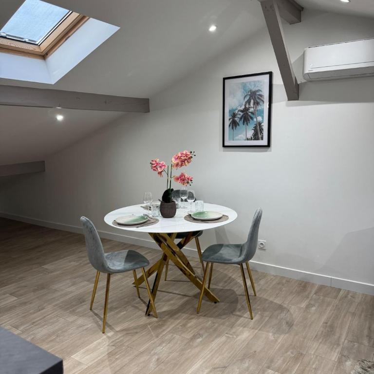 Longchamps 1 - Magnifique appartement, 1 chambre sous les toits, clim - Apartment mit 1 Schlafzimmer - 6