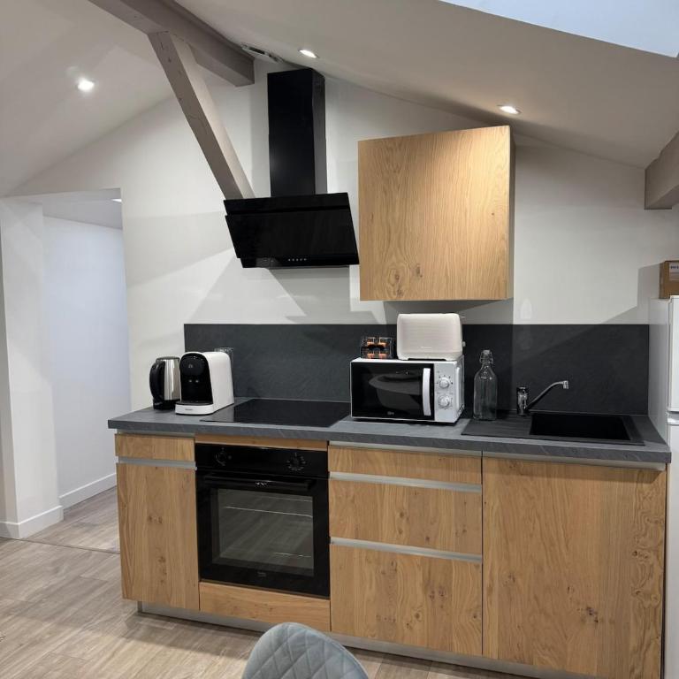 Longchamps 1 - Magnifique appartement, 1 chambre sous les toits, clim - Apartment mit 1 Schlafzimmer - 3
