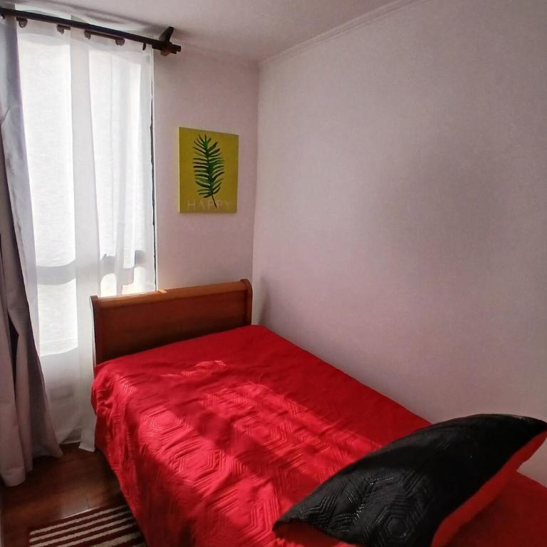 departamento cómodo, central con estacionamiento - Three-Bedroom Apartment - 14