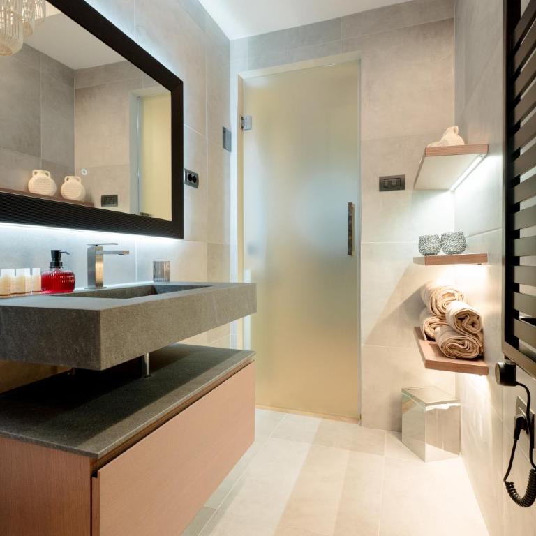 Palazzo Panfilli Central Luxury - Appartamento con 1 Camera da Letto - 50