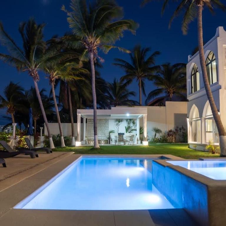 Unique 5BR Beachfront Villa w/ Private Pool! - Villa - 53