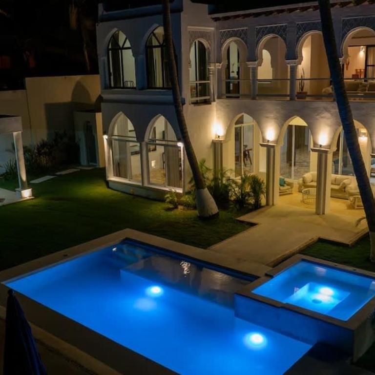 Unique 5BR Beachfront Villa w/ Private Pool! - Villa - 54