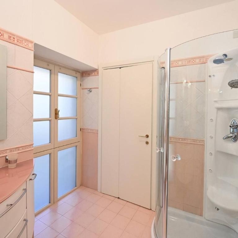 Central Lake View Apartment Crespi in Como - Appartamento - 49